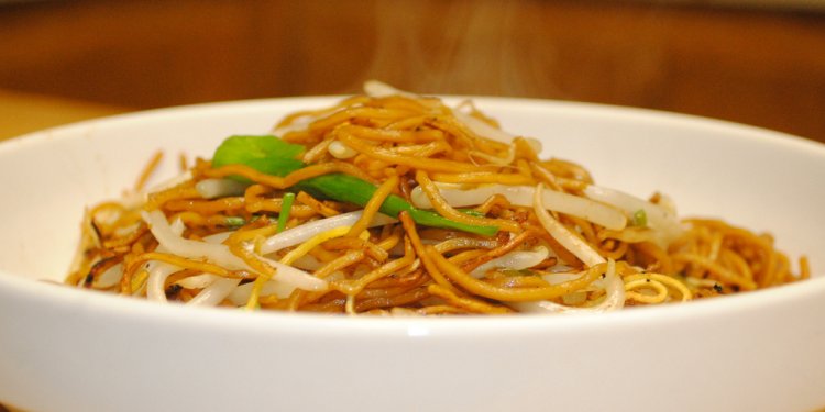 Pan-fried Noodles Hong Kong
