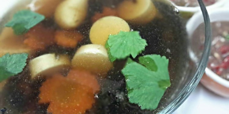 Seaweed and egg soup recipes