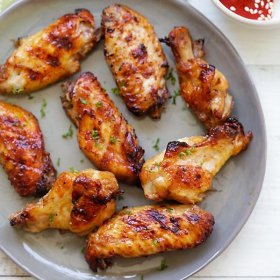 Asian BBQ wings recipe made with ginger, garlic, soy sauce and honey. Asian BBQ wings are delicious, add this to your BBQ recipes. | rasamalaysia.com
