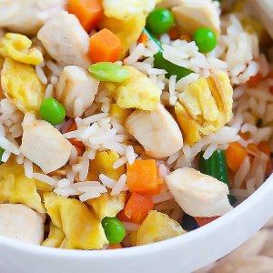 Chicken fried rice – a popular fried rice with chicken. Easy chicken fried rice recipe that is healthier & better than regular takeout and takes 20 mins | rasamalaysia.com