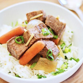 Crock Pot Asian Beef Stew - easy Asian beef stew in a crock pot. Quick and delicious one pot meal that you can make for the entire family | rasamalaysia.com