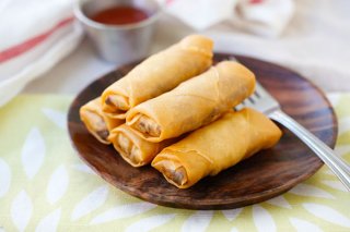 Fried spring rolls - the best and crispiest spring rolls recipe ever, filled with vegetables and deep-fried to golden perfection | rasamalaysia.com