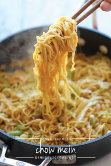 Panda Express Chow Mein Copycat - Tastes just like Panda Express except it takes just minutes to whip up and tastes a million times better!