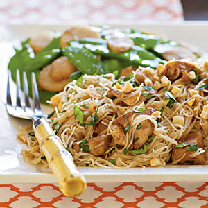 pSpicy Asian Noodles with Chicken/p