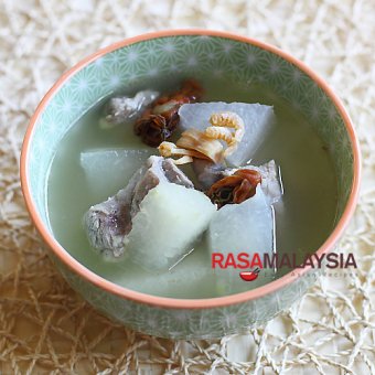 Winter Melon Soup recipe - a nourishing flavorful and cooling soup. | rasamalaysia.com